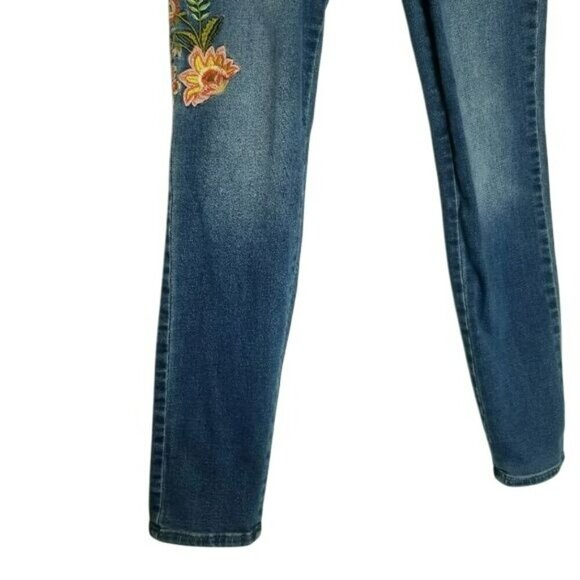 Old Navy Rockstar Mid-Rise Embroidered Floral Skinny Jeans Womens 6 Blue Denim - Picture 11 of 16
